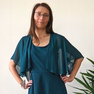 Sheer kimono capelet